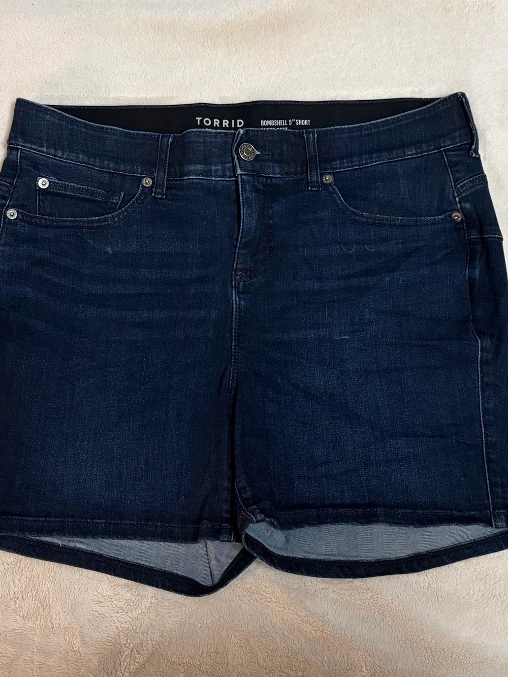Torrid Dark Indigo Bombshell 5” Short Super Soft Stretch Jean Shorts